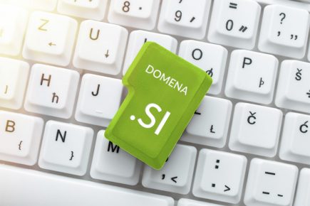 Registracija domene .SI